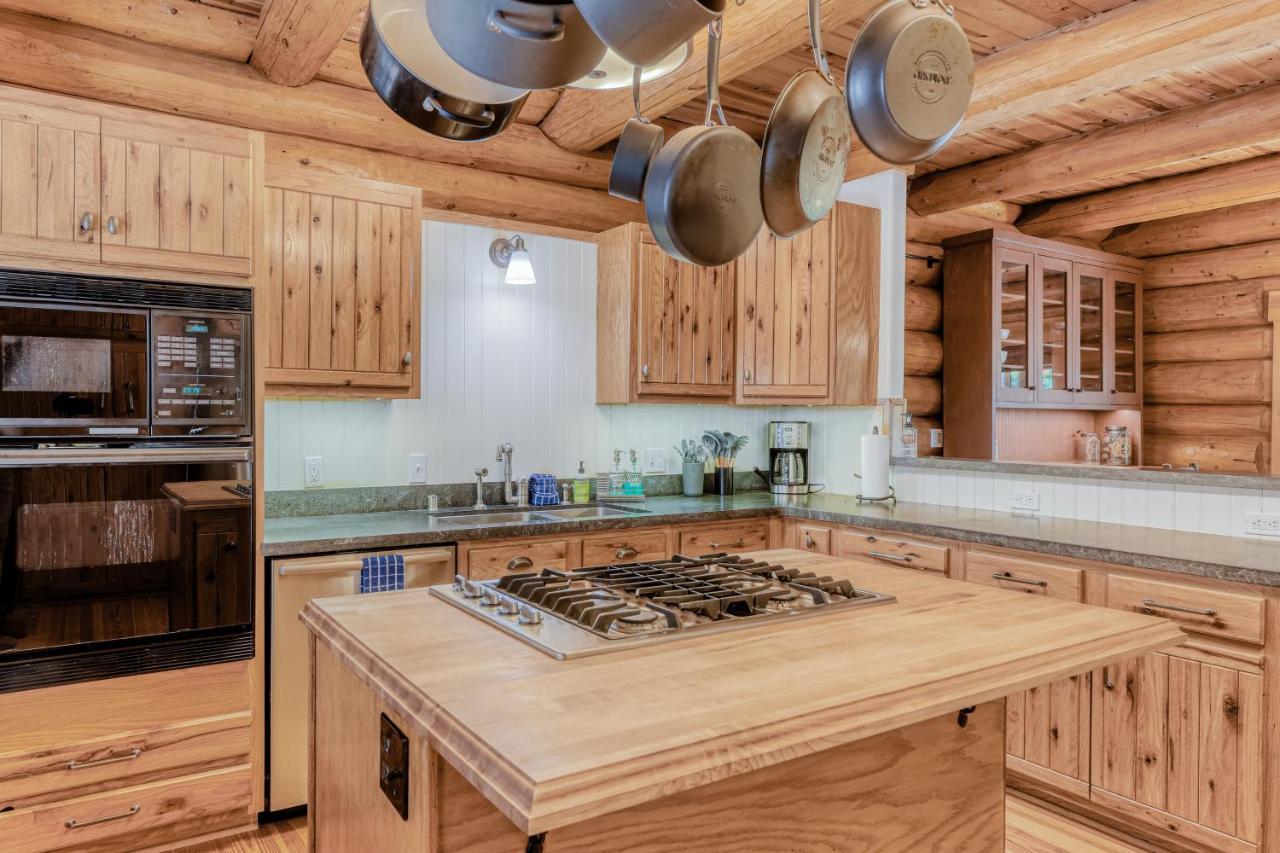 Log Cabin Estate - Falcon Ridge Truckee Exterior photo